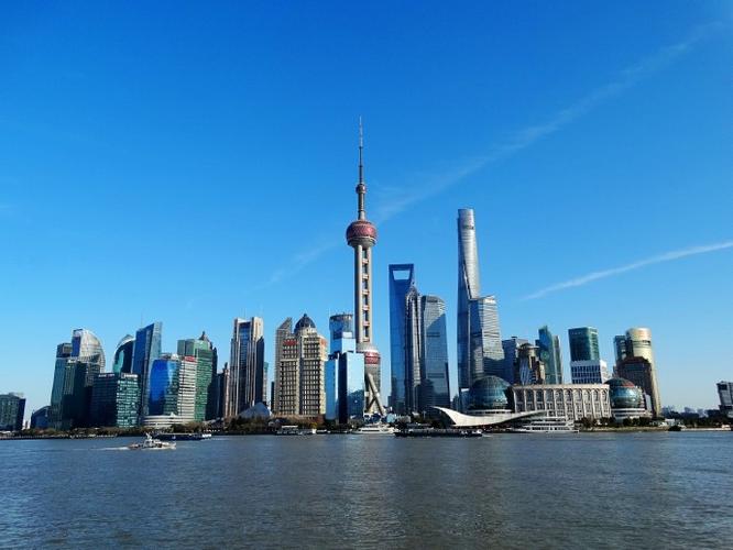 虚实融合、内容出海，今年会如何定义下一代娱乐公司？